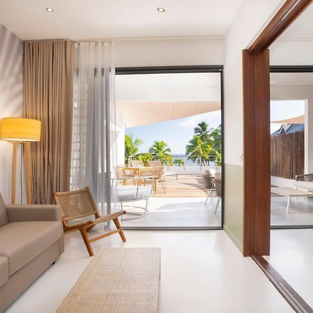 Cook'S Bay Hotel & Suites Paopao Exterior foto