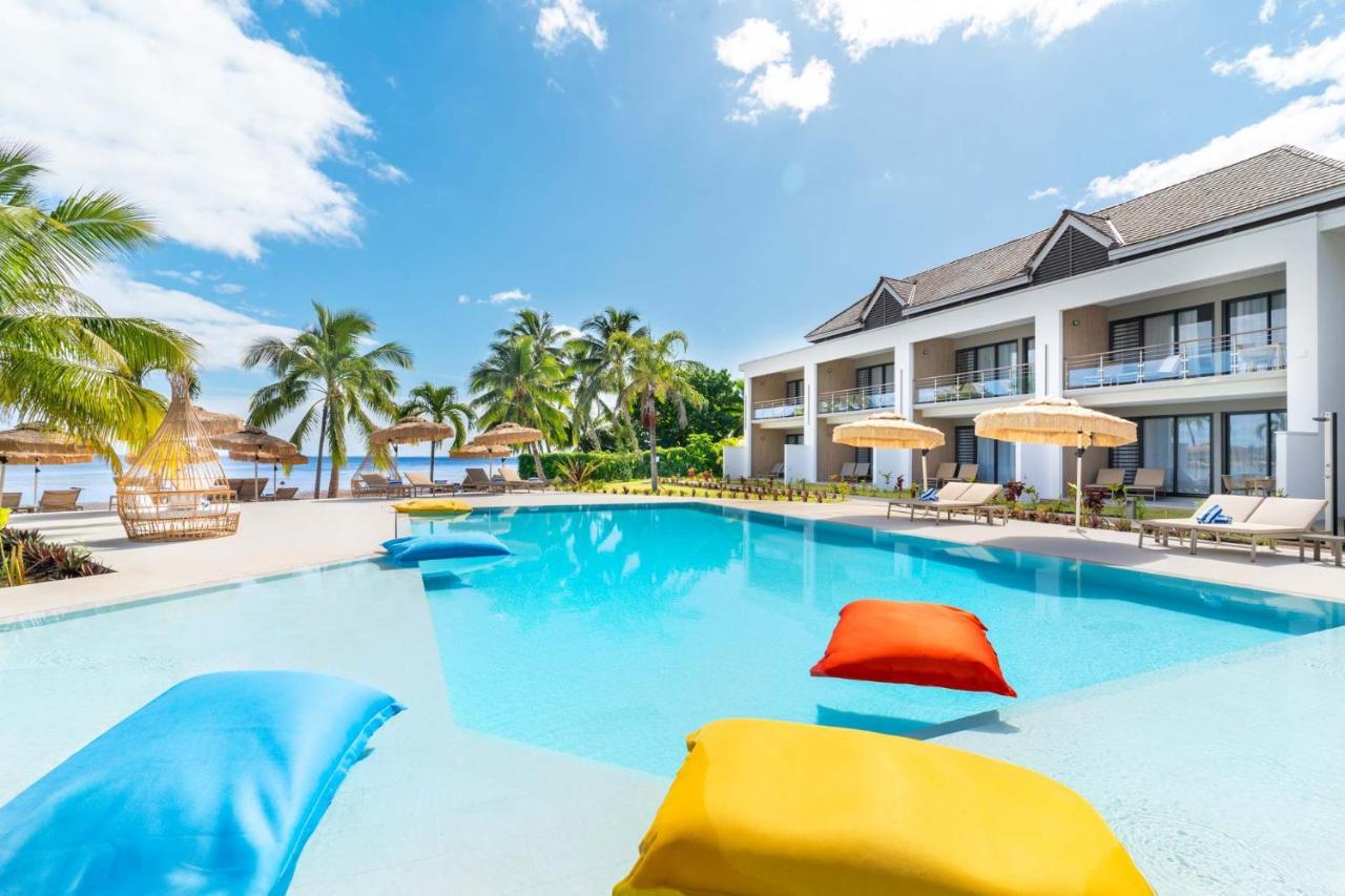 Cook'S Bay Hotel & Suites Paopao Exterior foto